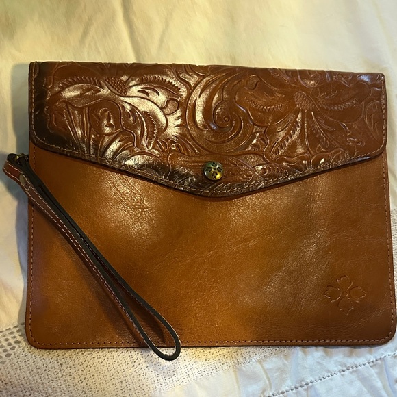 Patricia Nash Brown Embossed Leather Clutch - Picture 1 of 8
